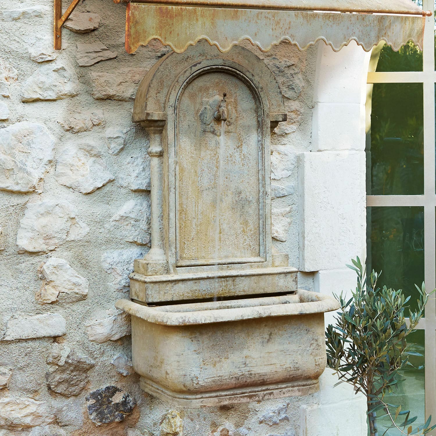 Fontaine murale Ivera