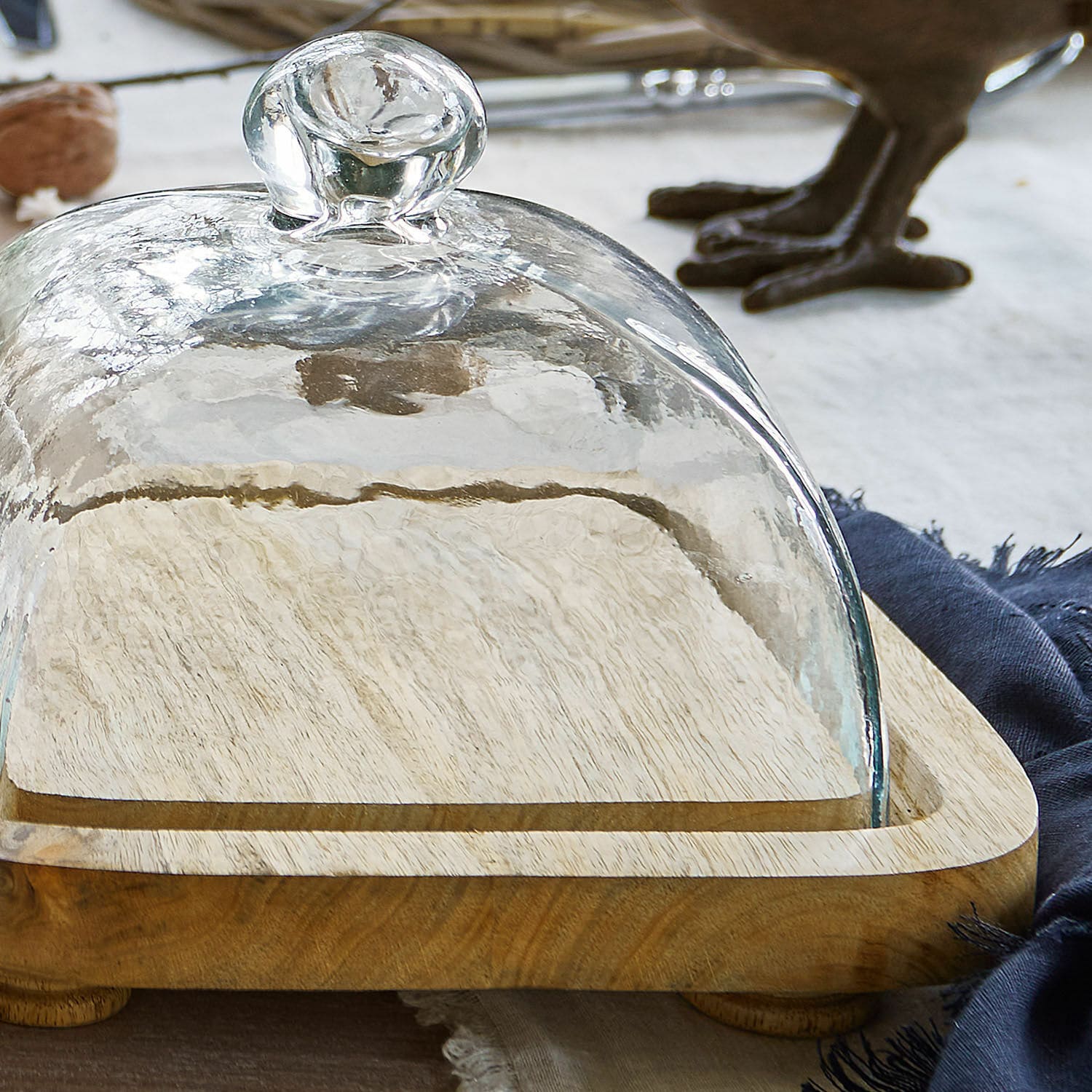 Lot de 2 cloches en verre avec leur plateau Bellavario