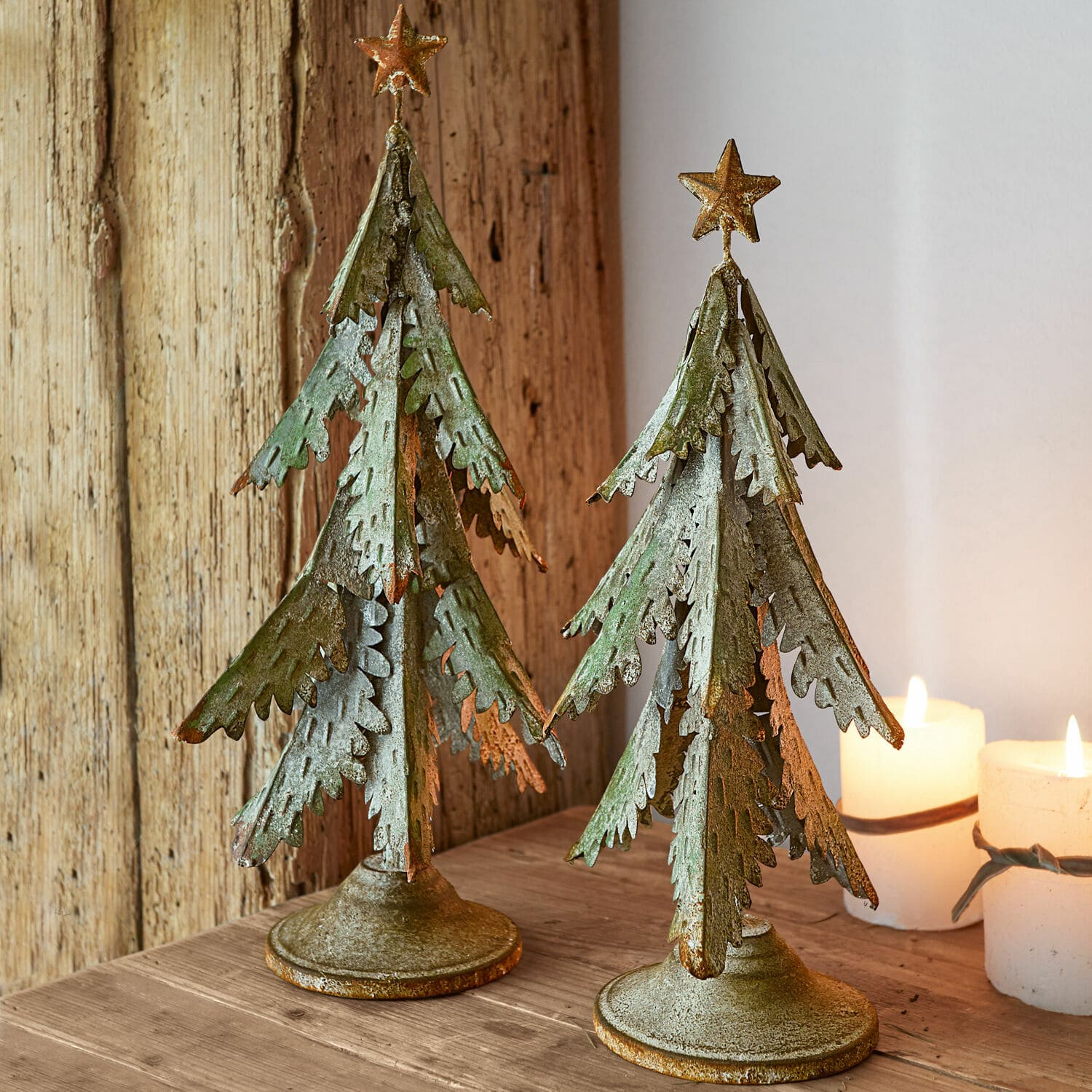 Lot de 2 sapins décoratifs Cour