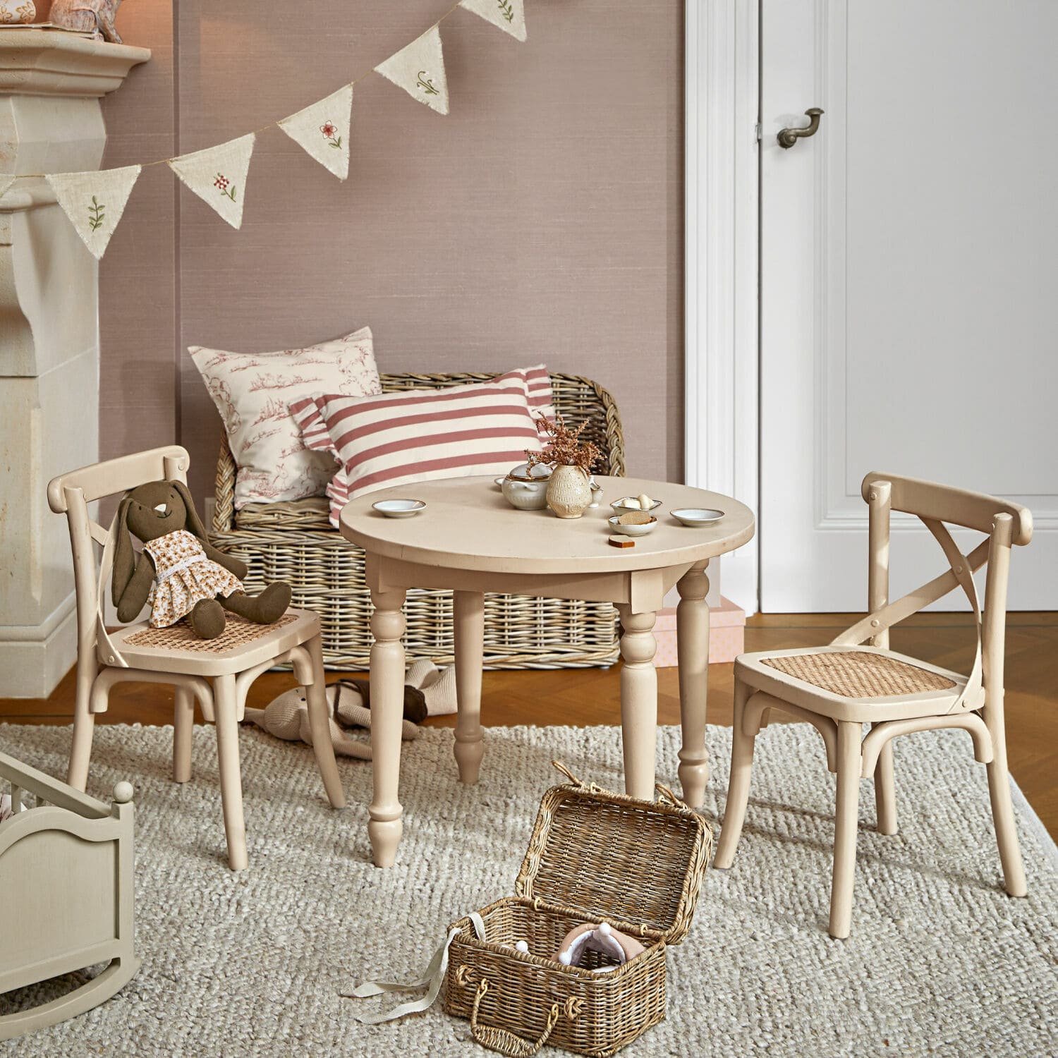 Table pour enfant Sourila