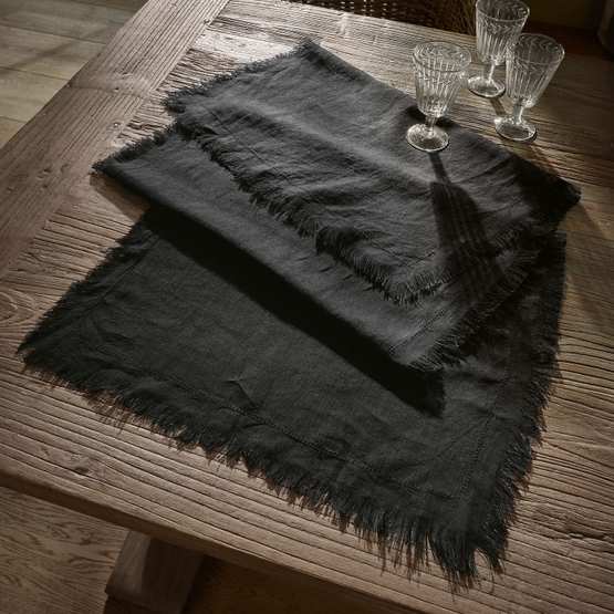 Chemin de table Pibrac noir